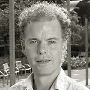 dr. Arjan Videler