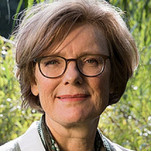 drs. Christien de Jong