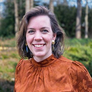 drs. Annika Verhage