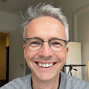drs. Jeroen Simons