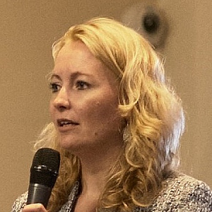 drs. Niki Kuin