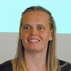 dr. Annelies Spek