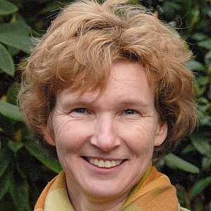 drs. Carmen van Bussel