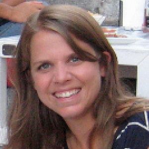 dr. Esther van der Vegt
