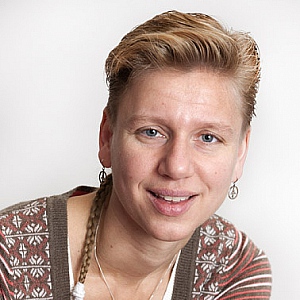 dr. Lyonne Zonneveld