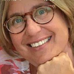Annelies Hes