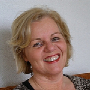 drs. Berna Schipper