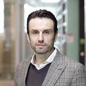 dr. Paul van der Heijden