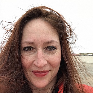 drs. Esther Derksen PhD