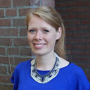 dr. Sandra Rakers